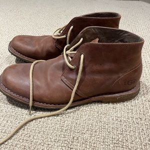 Ugg Men’s Leather Chukka Boots